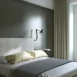 The Manoel 3*