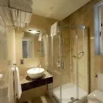 The Manoel 3*
