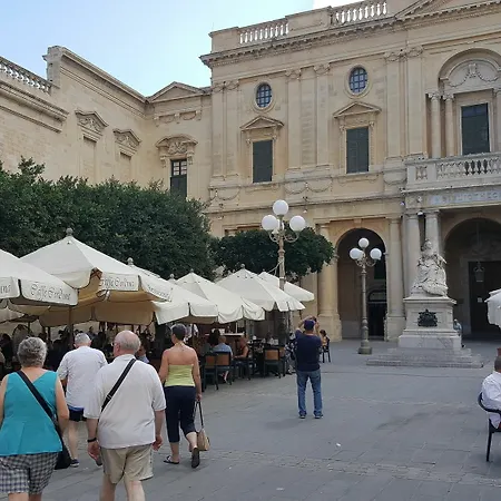 The Manoel
